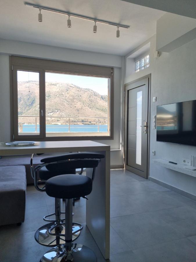 Ocean Views Apartment Plataria Exterior photo